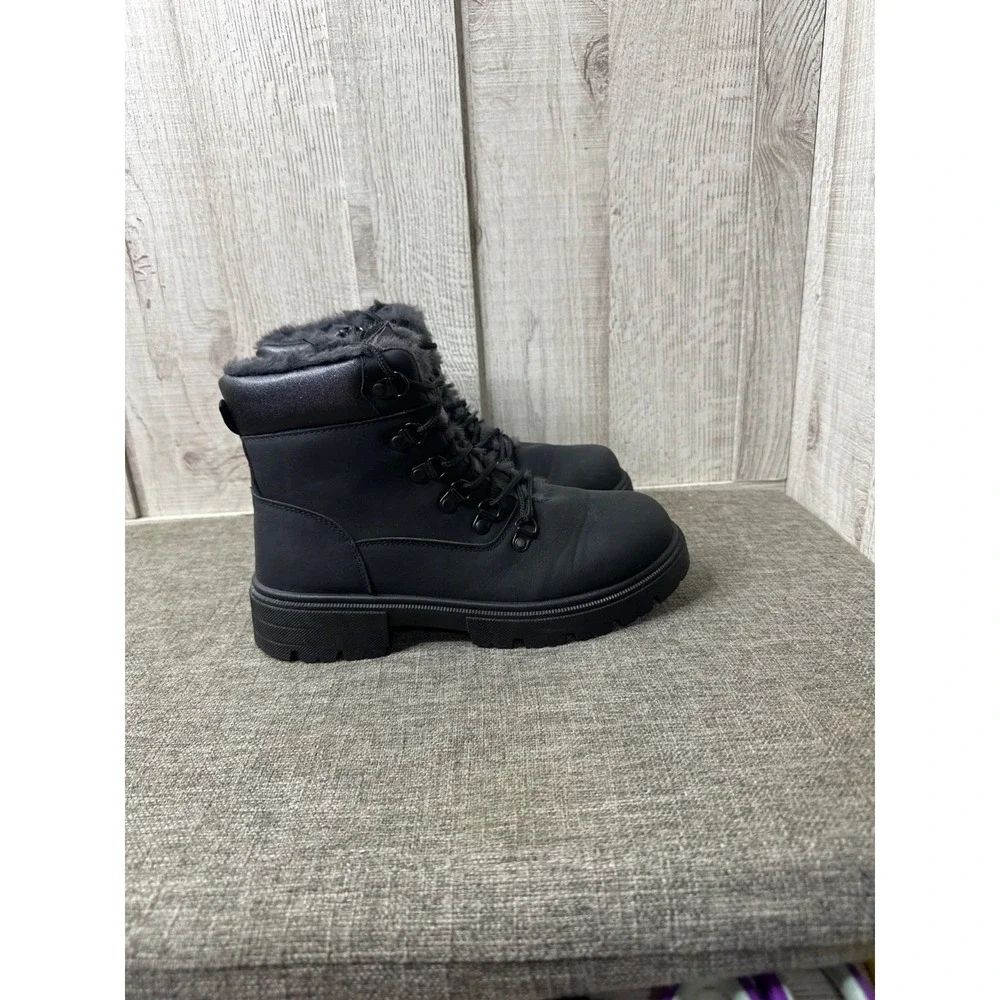 Womens Sz 7 Black Faux Fur-Lined Boots Side Zipper & Lace-Up Emo Goth Grunge - Picture 2 of 9